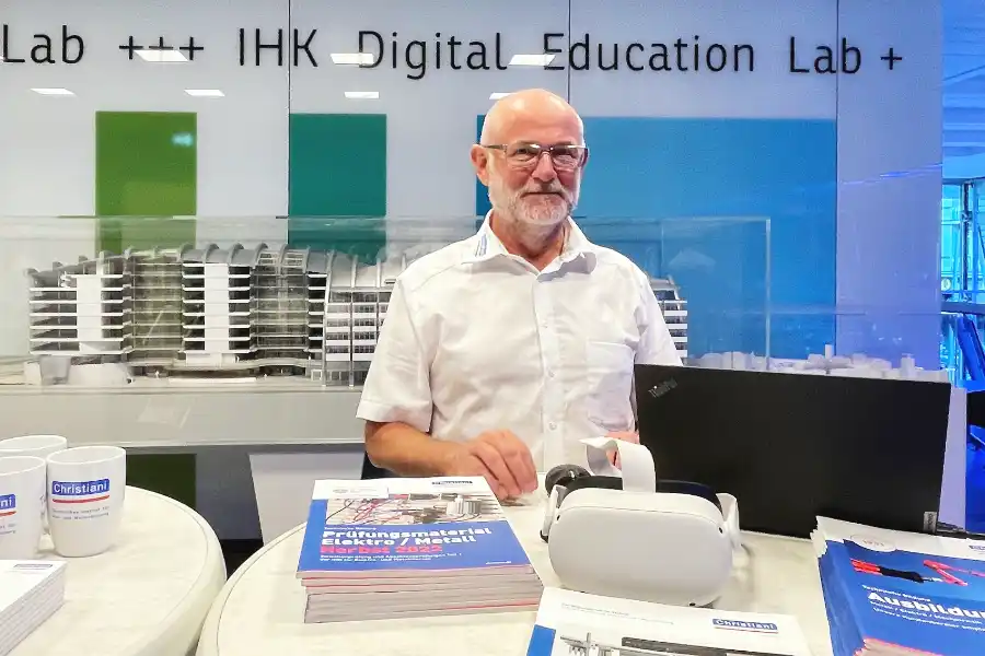 Burghard Anders im IHK Digital Education Lab